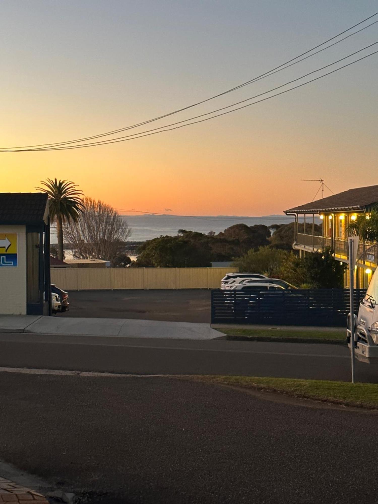 Holiday Lodge Motor Inn Narooma Eksteriør billede
