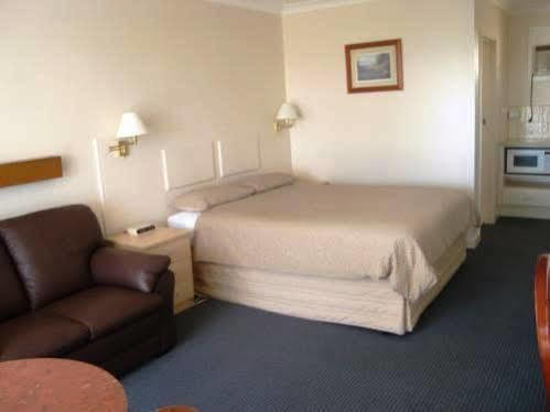 Holiday Lodge Motor Inn Narooma Eksteriør billede